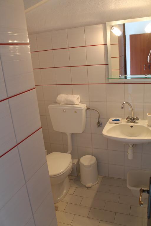 Villa Frideriki 아기아 파라스케비 객실 사진